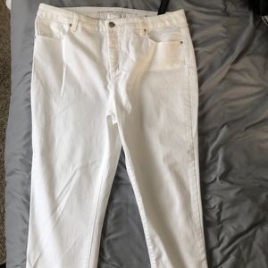 So Slimming Girlfriend Ankle pant